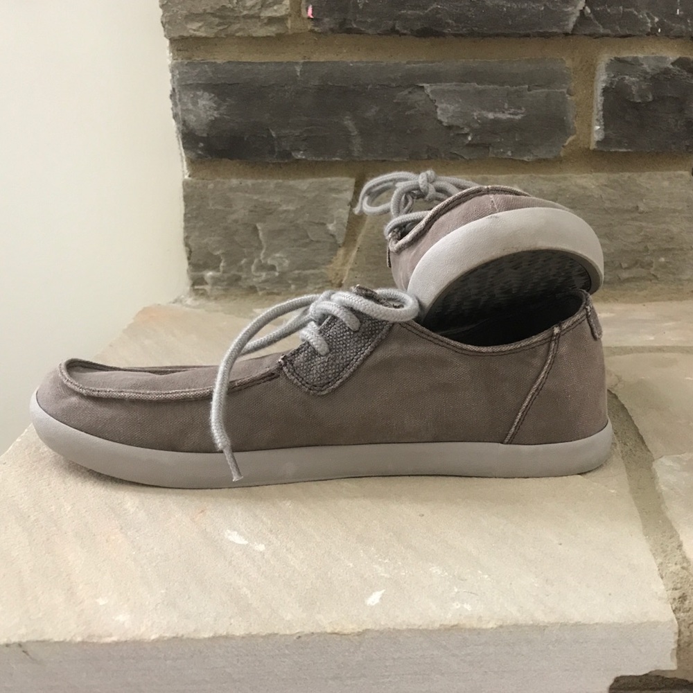 Sanuk shoes